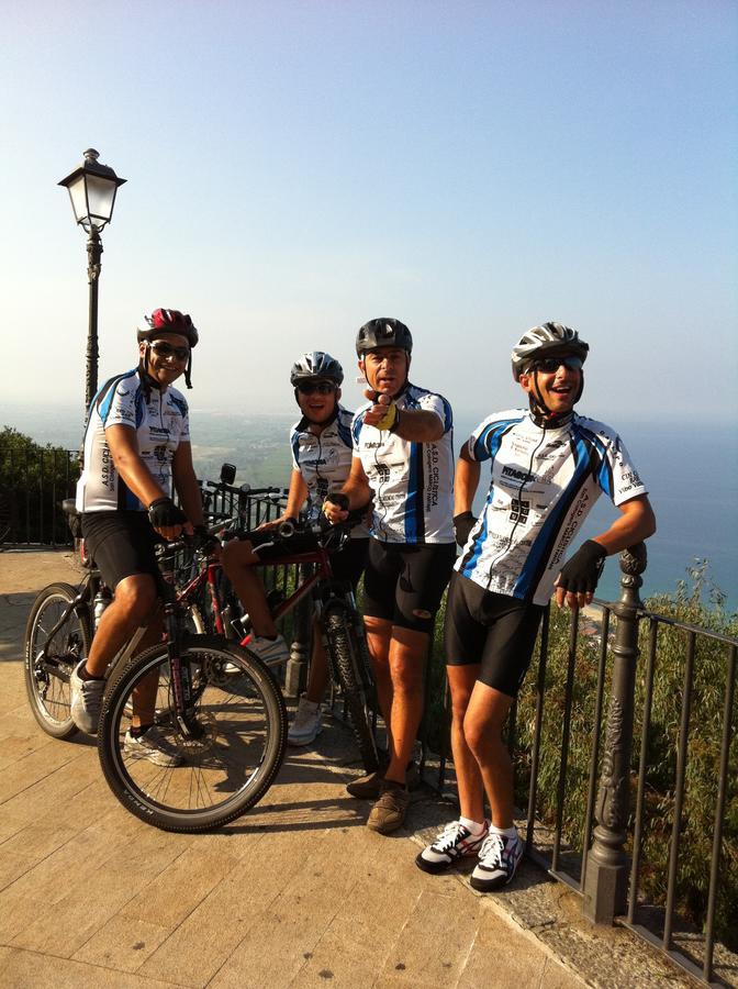 San Pietro Bed and Breakfast Mileto Buitenkant foto
