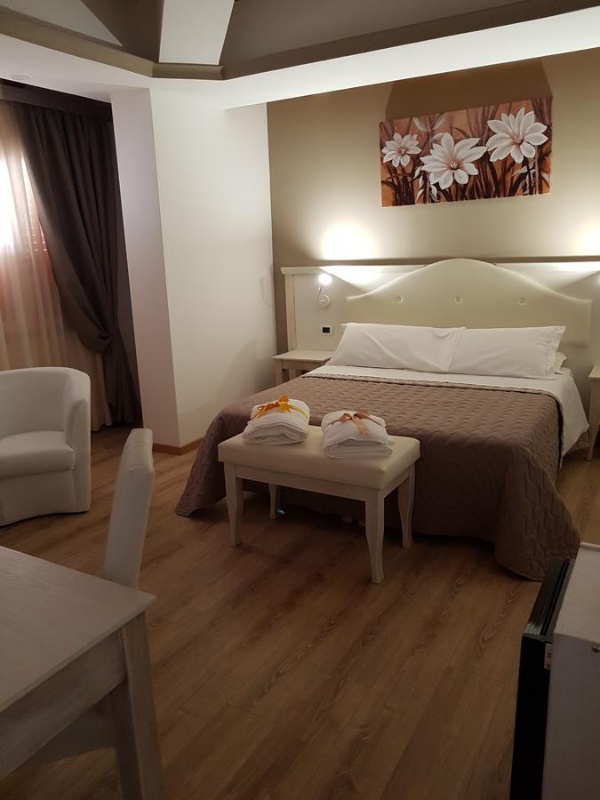 San Pietro Bed and Breakfast Mileto Buitenkant foto